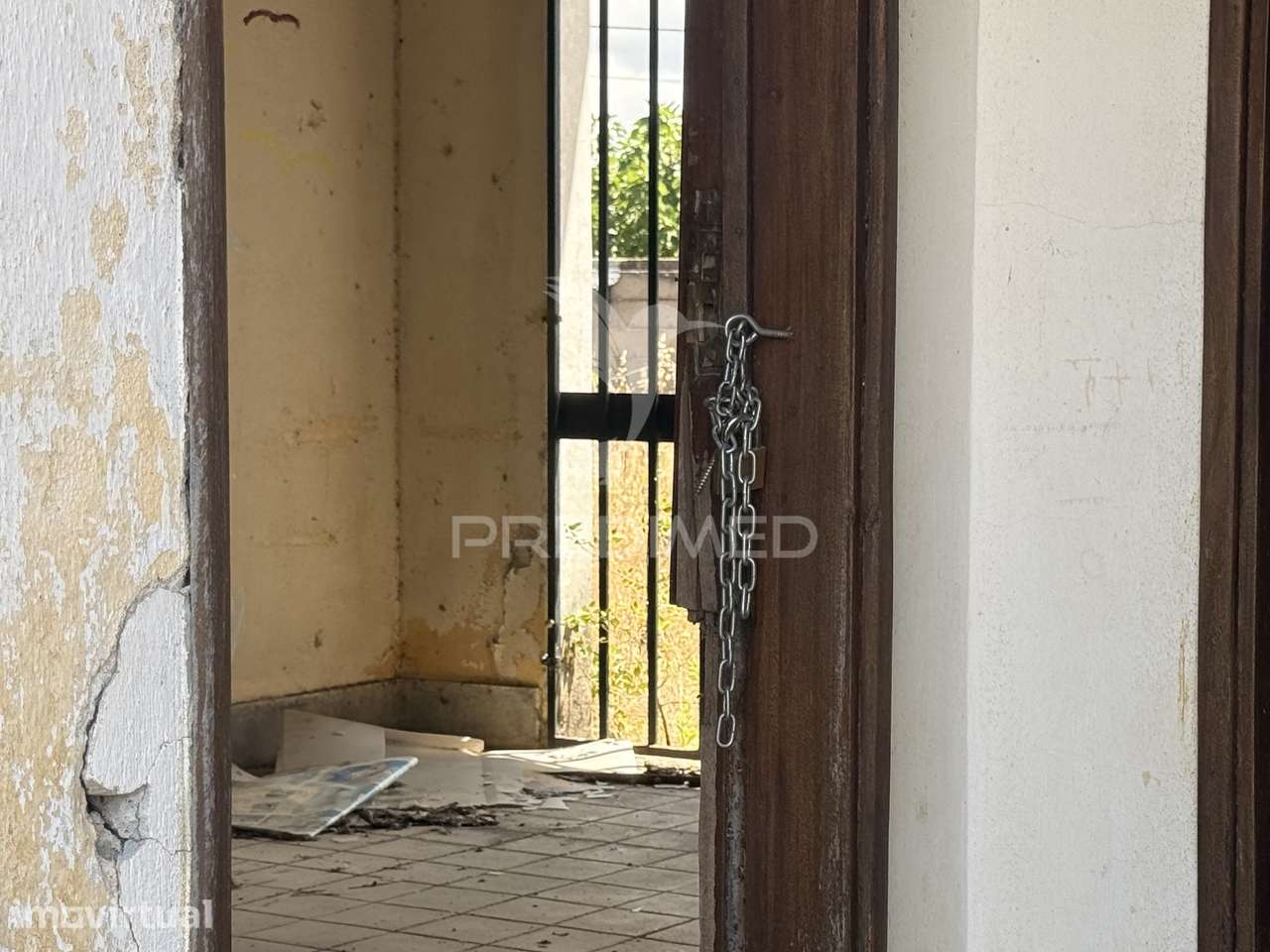 Antiga Escola Primária com Projeto Aprovado | Lote 1.188 m² | Pisci... - Grande imagem: 3/5