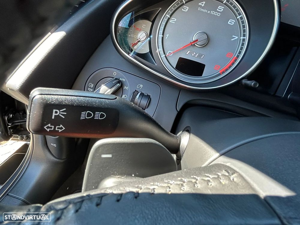 Audi R8 Coupé 4.2 FSI V8 quattro R-tronic - 24