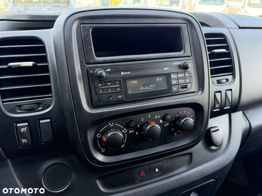 Opel Vivaro - 40