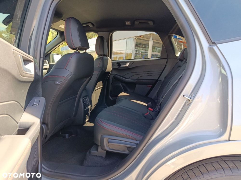 Ford Kuga - 11