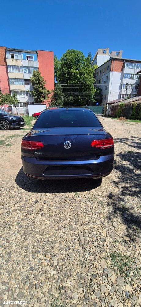 Volkswagen Passat 2.0 TDI (BlueMotion Technology) Comfortline - 3