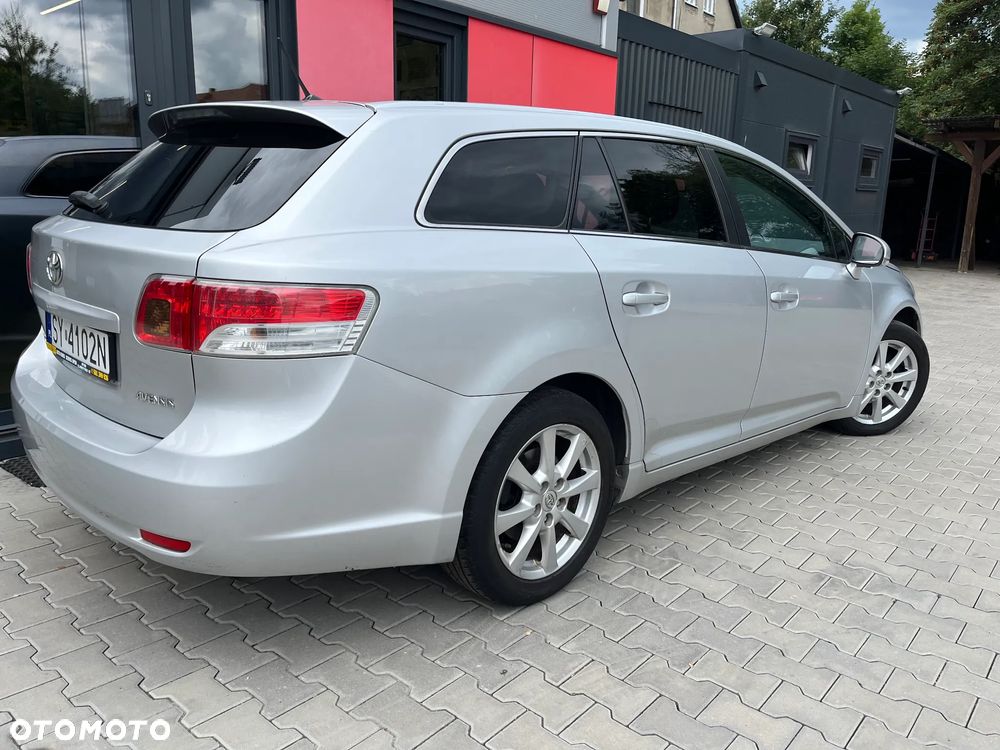 Toyota Avensis 2.0 D-4D Premium - 7