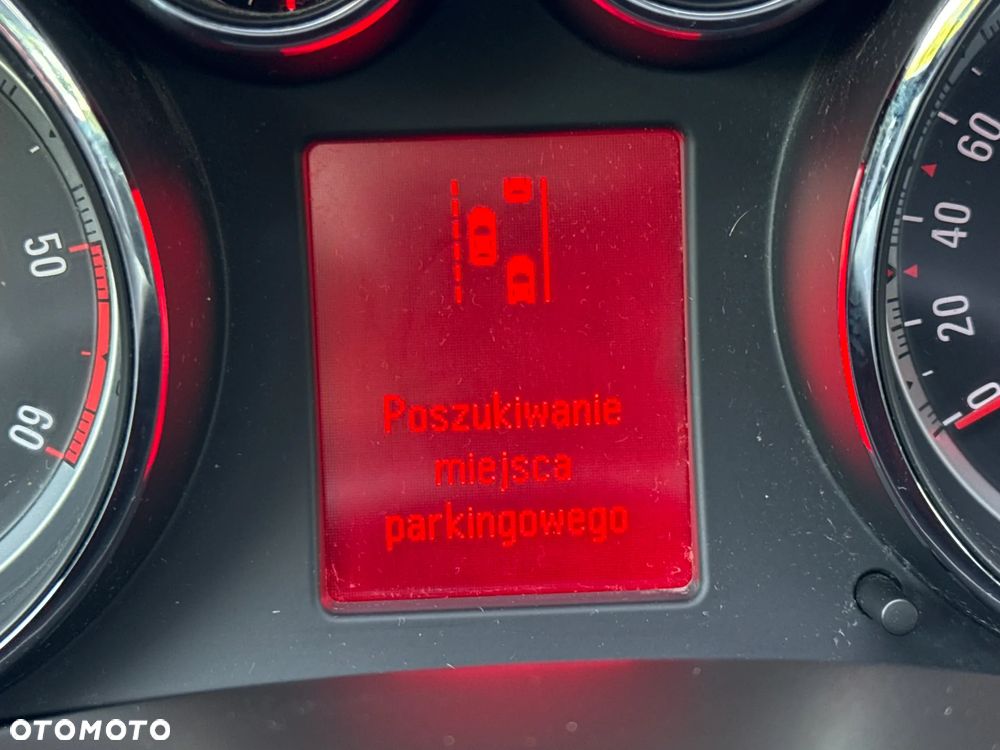 Opel Insignia - 8