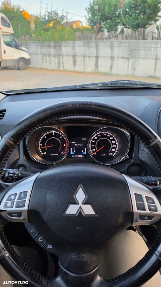 Mitsubishi ASX 1.8 DID 2WD Intense A15 - 9