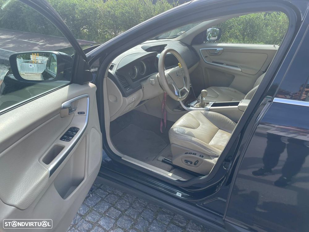 Volvo XC 60 2.0 D3 Drive - 7