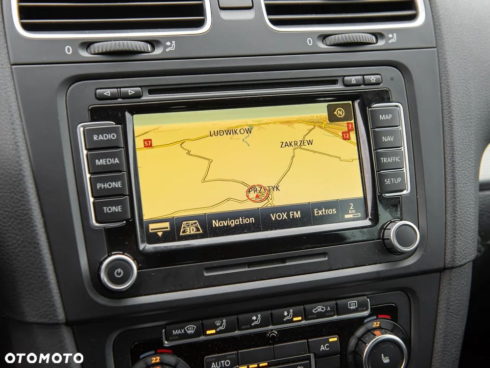 Volkswagen Golf - 26