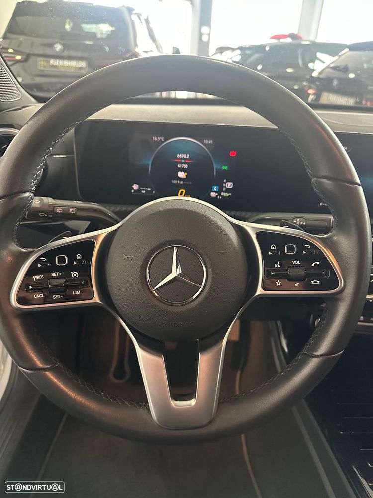 Mercedes-Benz A 250 e 8G-DCT Progressive - 12