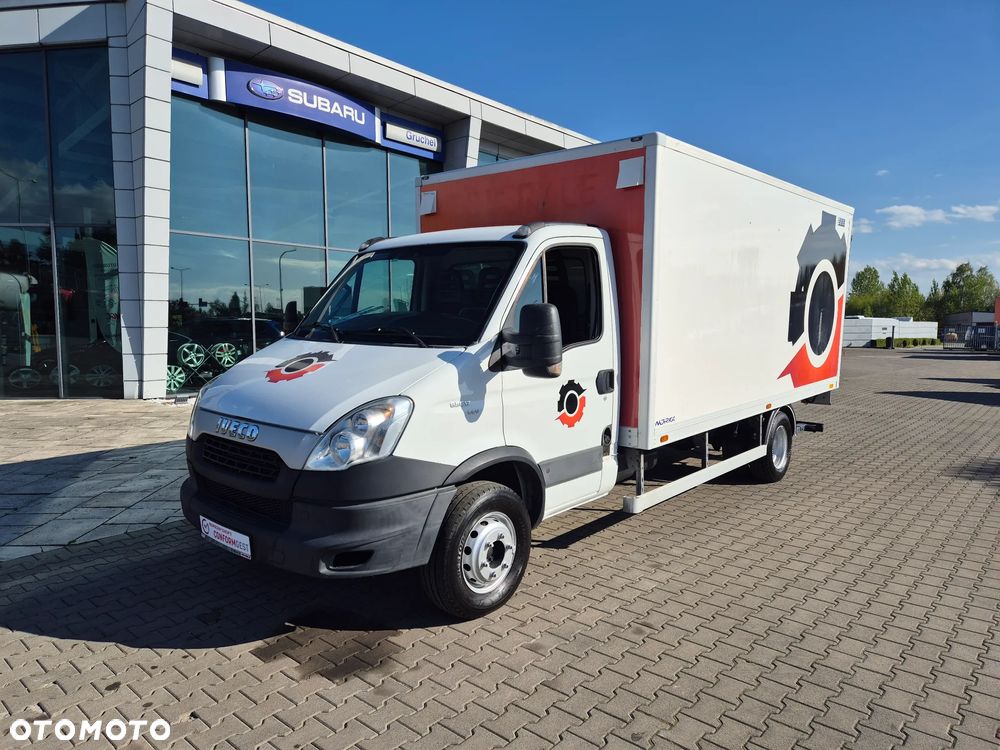 Iveco Daily 65 C 17 / 3.0 SILNIK / KONTENER / WINDA / MOCNY / WEBASTO / MANUAL / NISKI KONTENER / SERWISOWANY / EURO 5 - 1