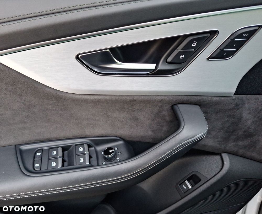 Audi SQ8 - 10