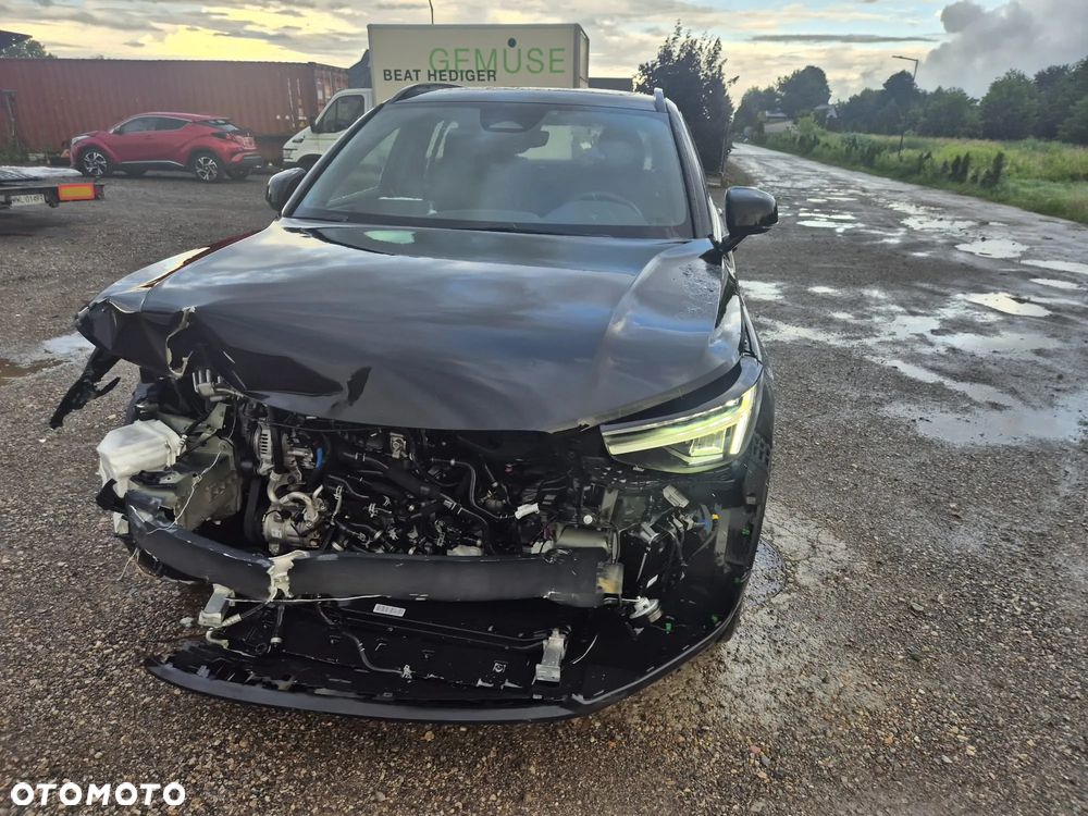 Volvo XC 40 - 2