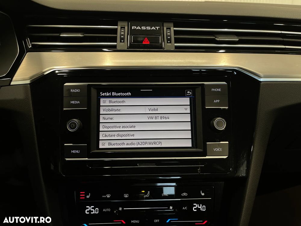 Volkswagen Passat 2.0 TDI DSG Highline - 19