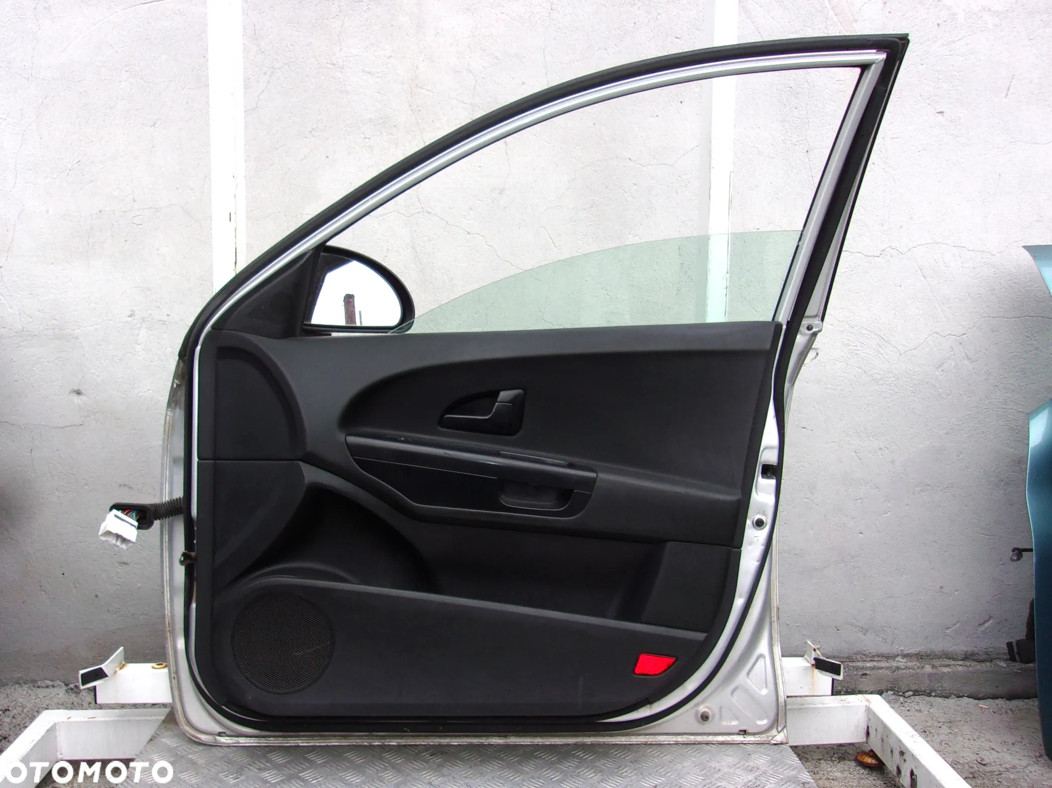 KIA Ceed KOMBI drzwi prawy przód 9S - 6