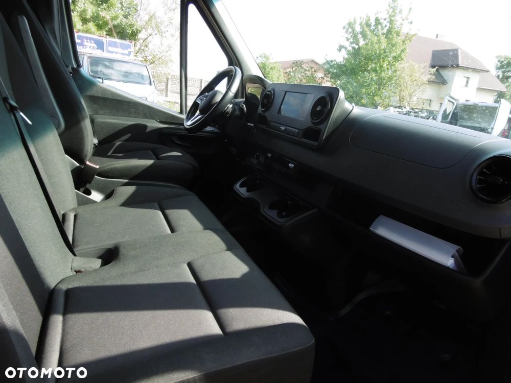 Mercedes-Benz Sprinter Standard PRO 9G-Tronic 907.233 - 10