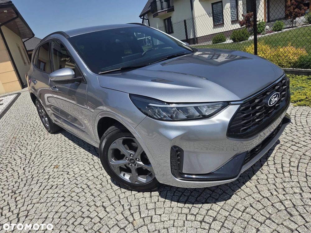 Ford Kuga - 25