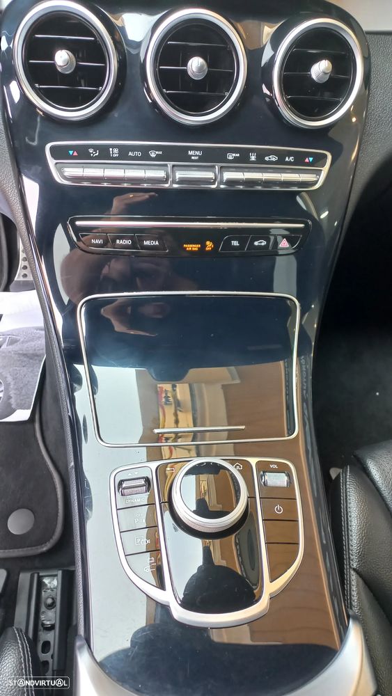 Mercedes-Benz C 300 de AMG Line — fotografia 13