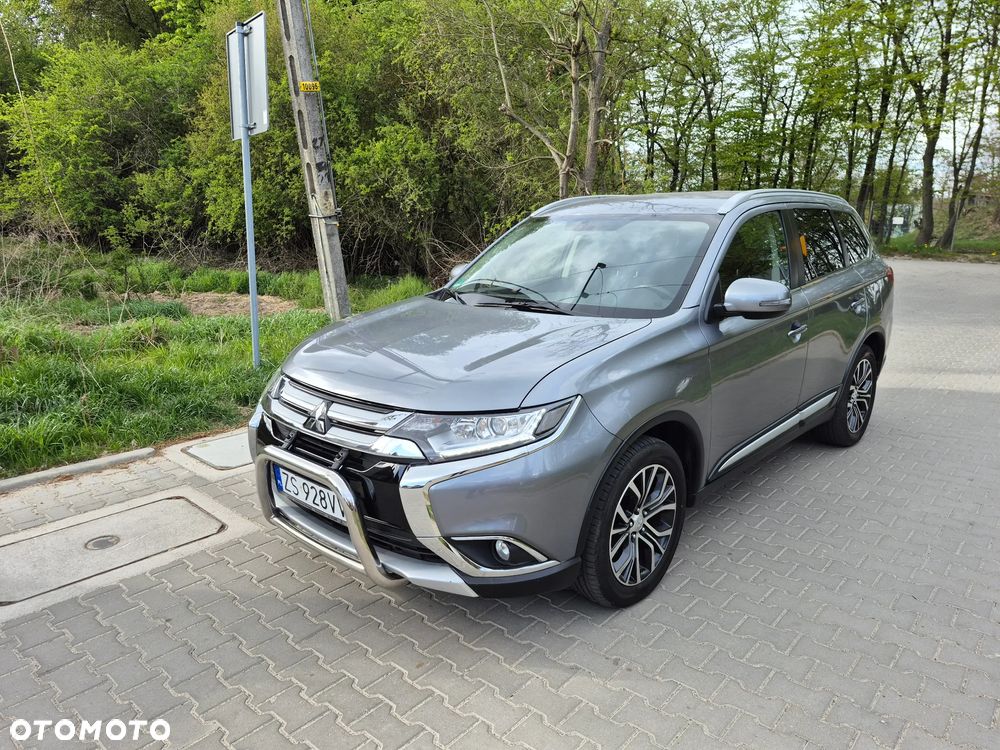 Mitsubishi Outlander 2.2 DI-D 2WD Plus - 11