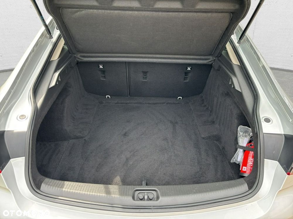 Opel Insignia - 25