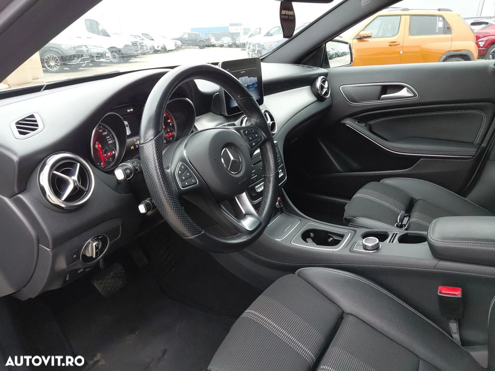 Mercedes-Benz GLA 200 d Aut. - 19