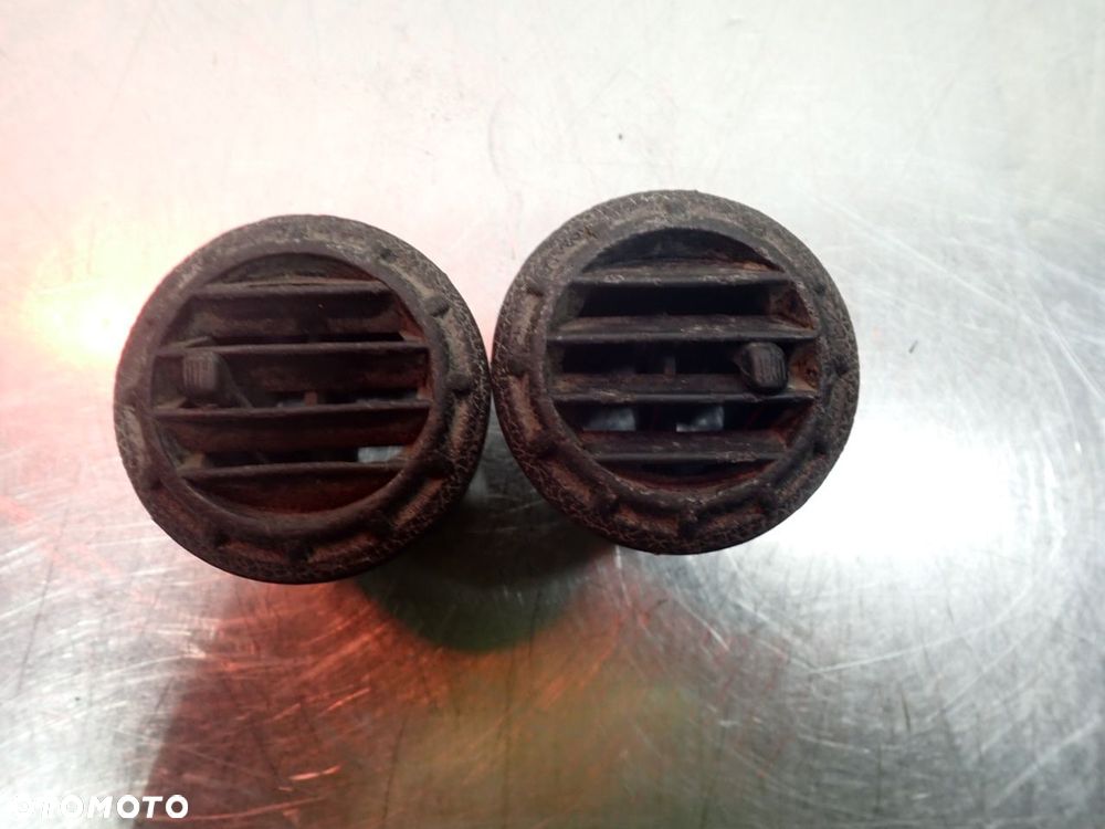 KRATKA NAWIEWU MEDCEDES-BENZ T1 KACZKA 207D - 1