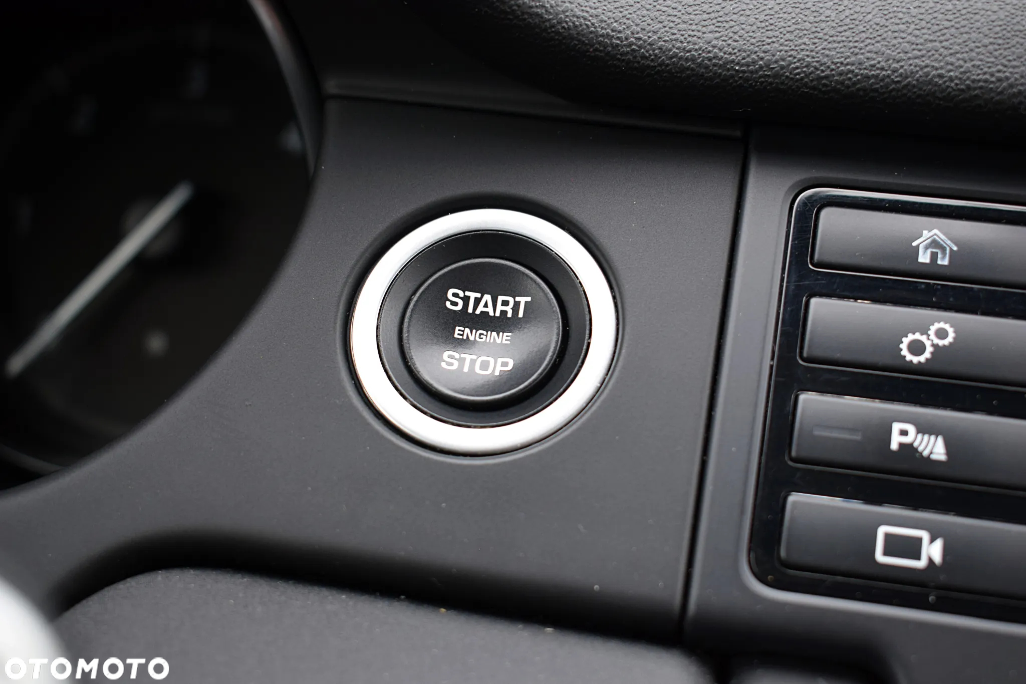 Land Rover Discovery Sport 2.0 D150 SE - 13