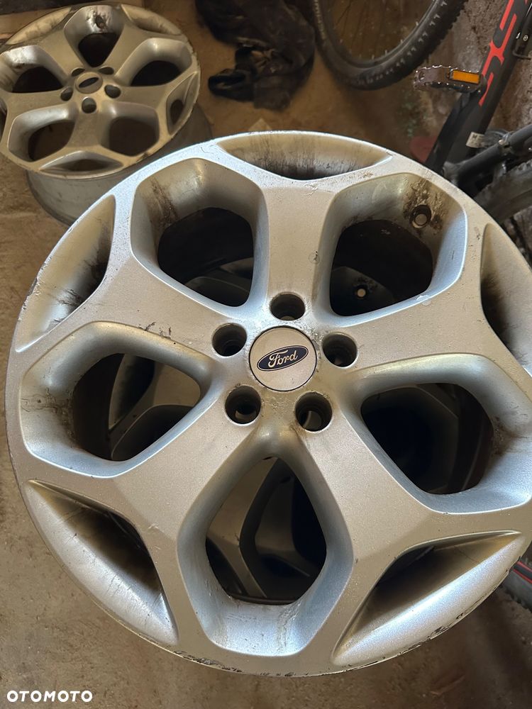 Ford Focus ST - 12
