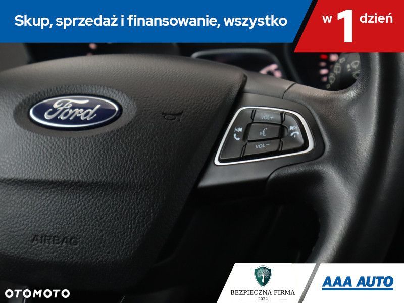 Ford Kuga - 18
