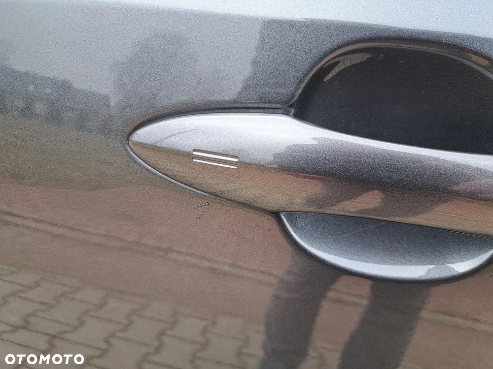 Toyota Corolla 1.8 Hybrid Comfort - 12