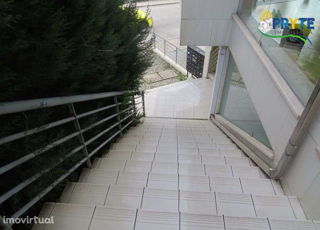 Loja comercial inserida no Centro da Vila da Sertã - Grande imagem: 2/6