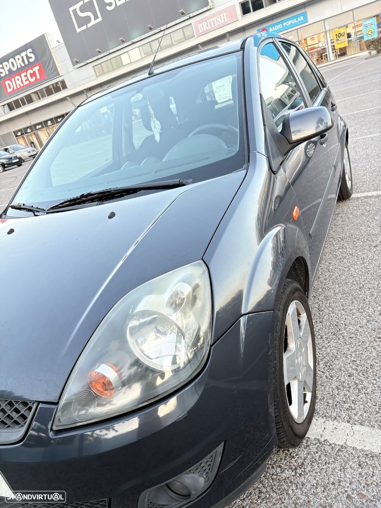 Ford Fiesta 1.25 Trend - 2