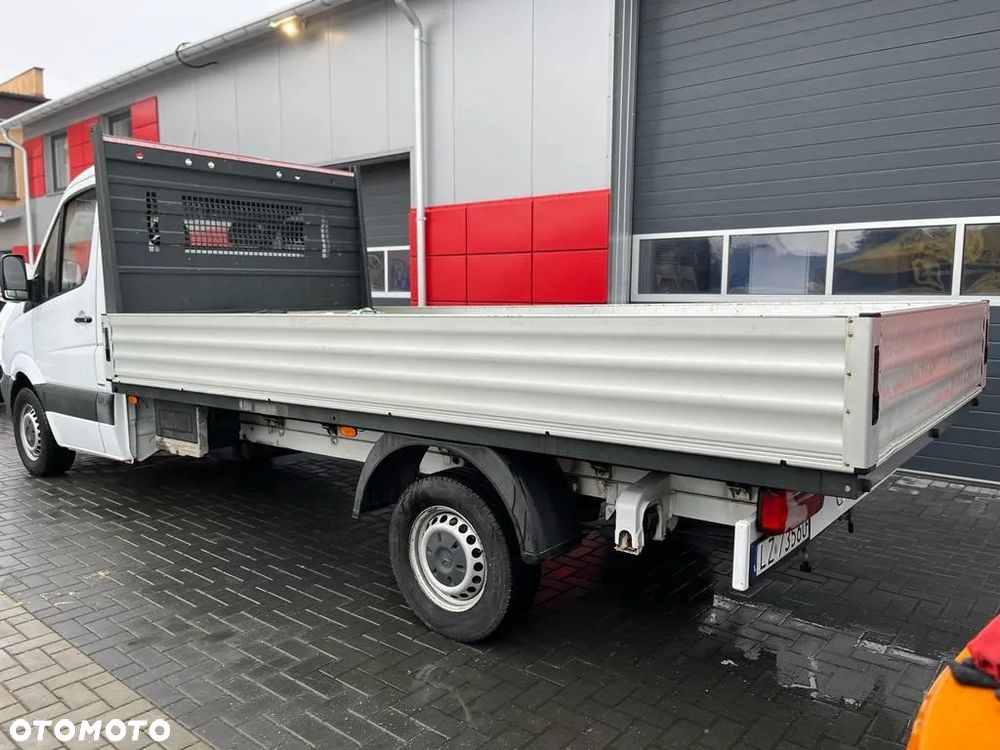 Mercedes-Benz Sprinter - 13