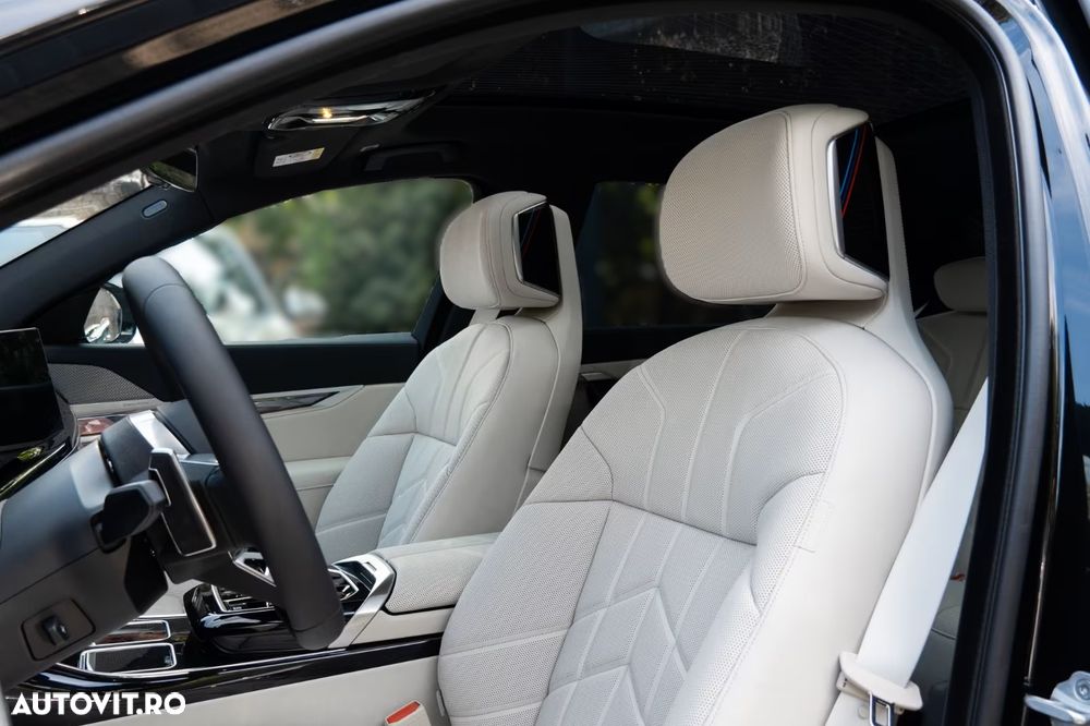BMW Seria 7 740d xDrive - 13
