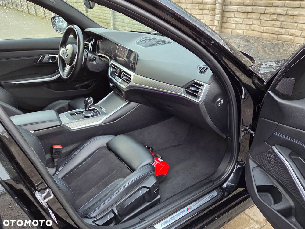 BMW Seria 3 320i GPF M Sport Shadow - 18