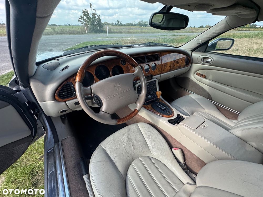 Jaguar XK8 4.0 - 9