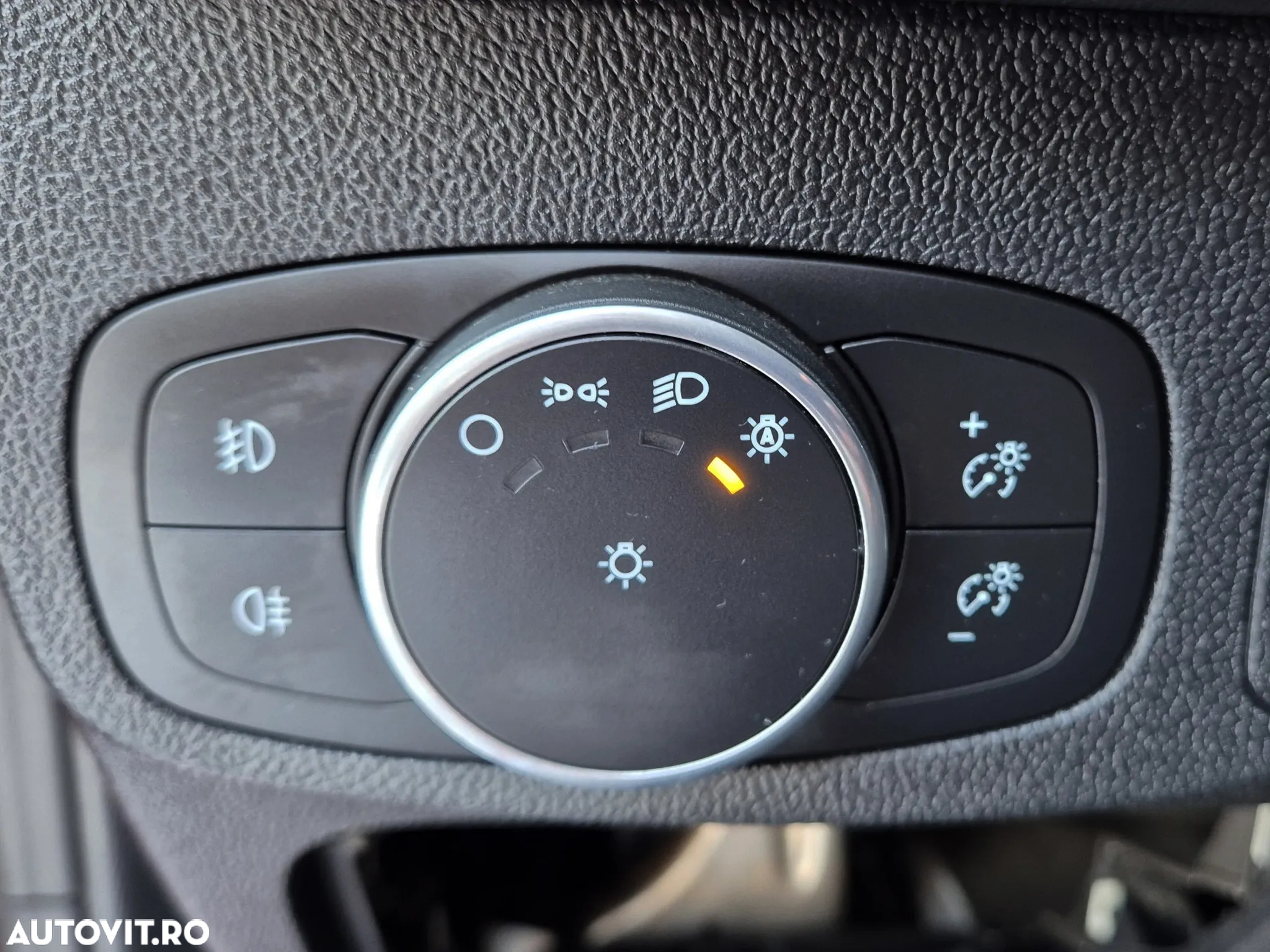 Ford Focus 2.0 EcoBlue Titanium Business - 24
