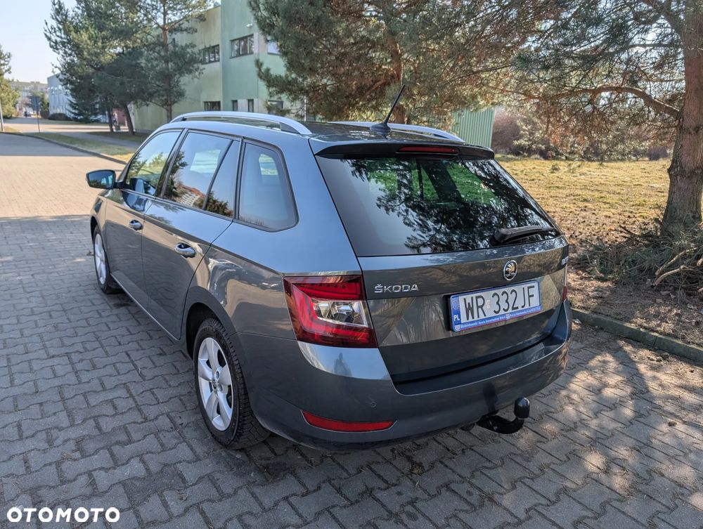 Skoda Fabia 1.0 TSI Style DSG - 4