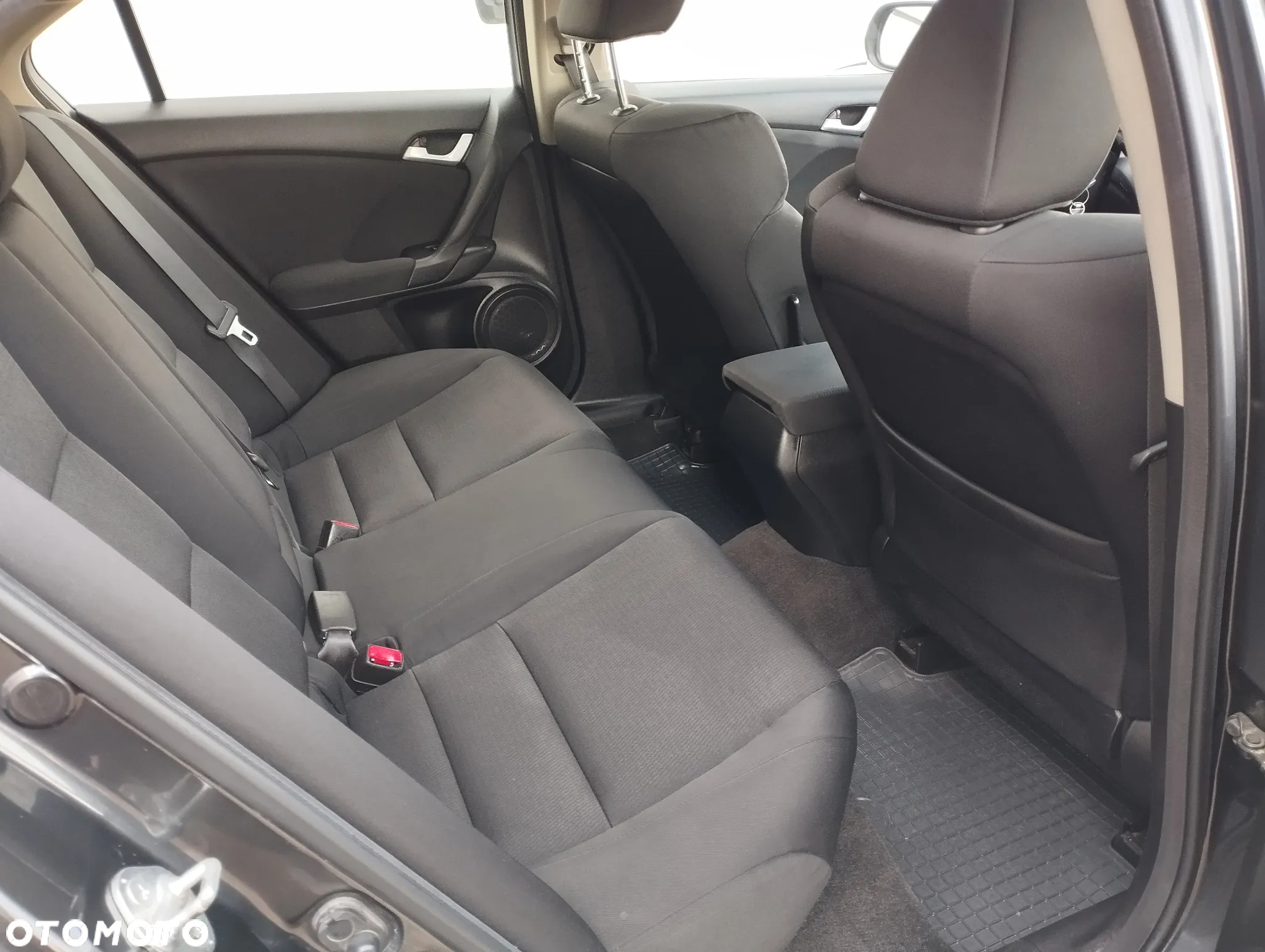 Honda Accord 2.0 Comfort - 23