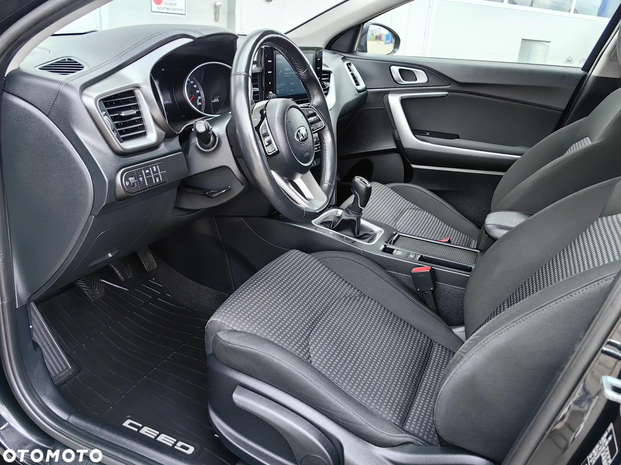 Opel Astra 1.2 Turbo Edition - 15