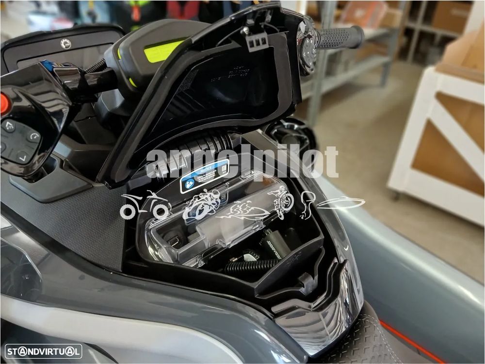 Sea-Doo RXT-X RS 325 - 11