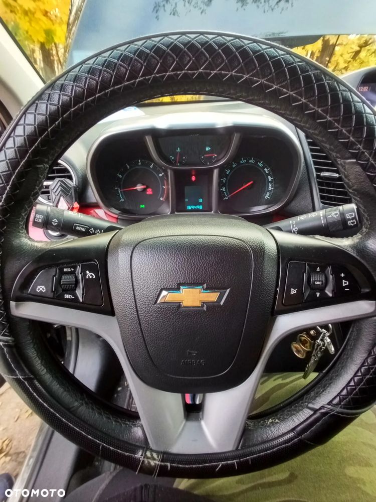 Chevrolet Orlando - 10