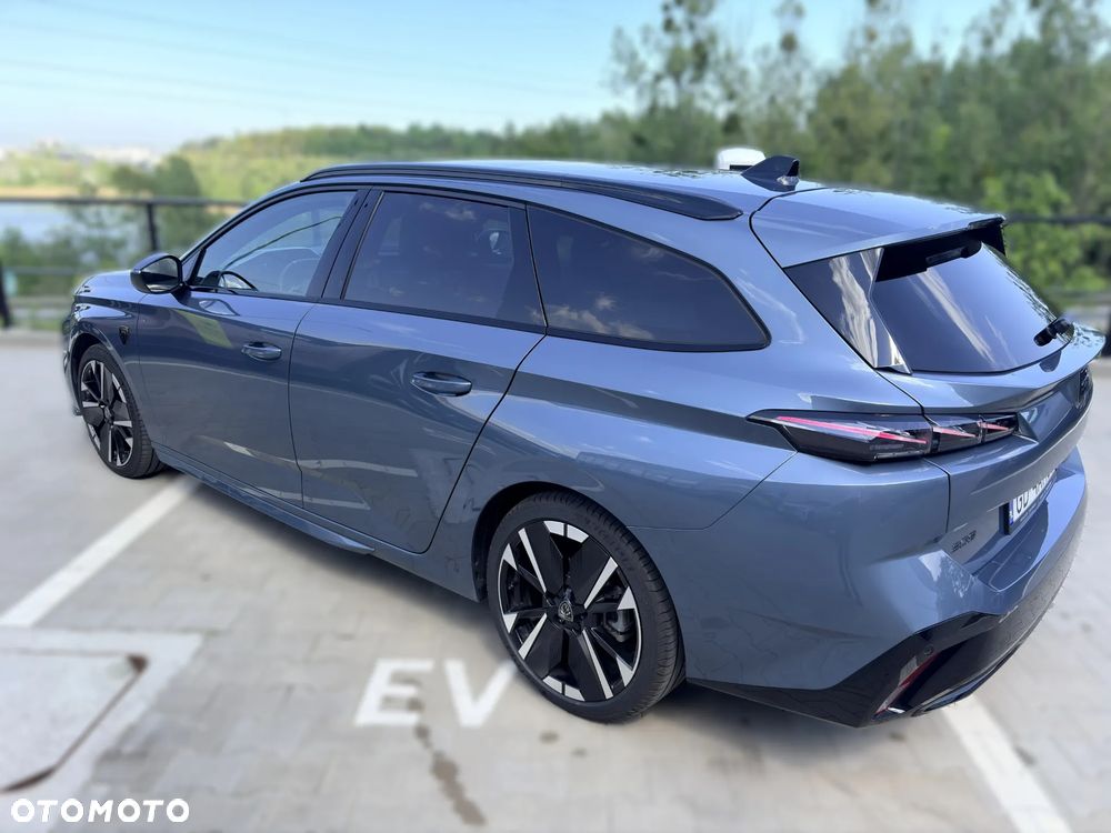 Peugeot 308 1.2 mHEV GT Exclusive S&S e-DCS6 - 10