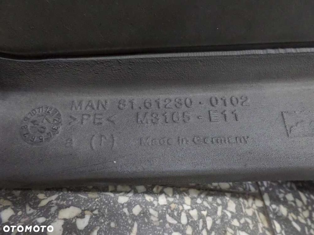 MAN TGL TGM TGA 8-180 STOPIEN STOPNICA PRAWA 81612300102 - 6