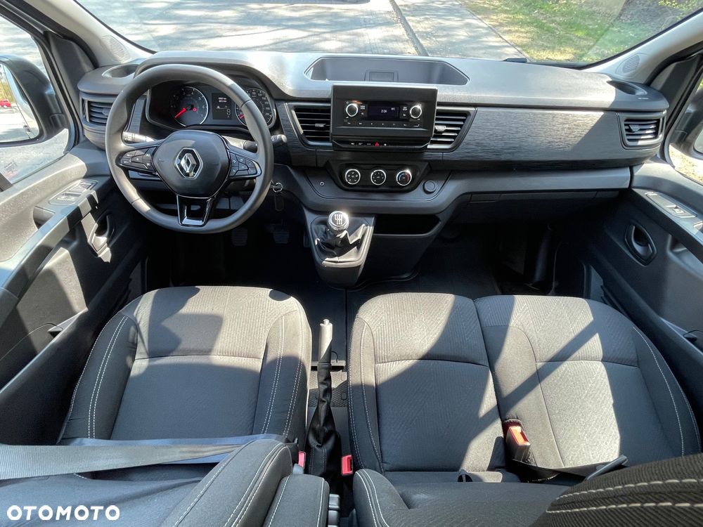 Renault Trafic - 10