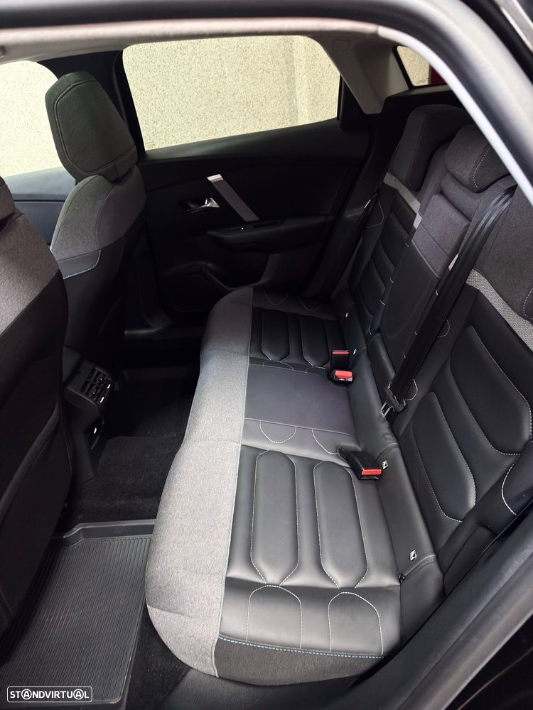 Citroën C4 PureTech 130 Stop&Start SHINE - 13