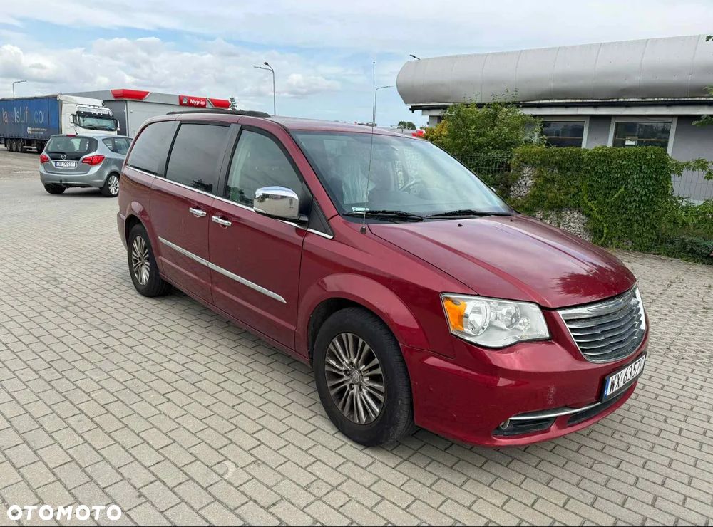 Chrysler Town & Country 3.6 Limited - 4