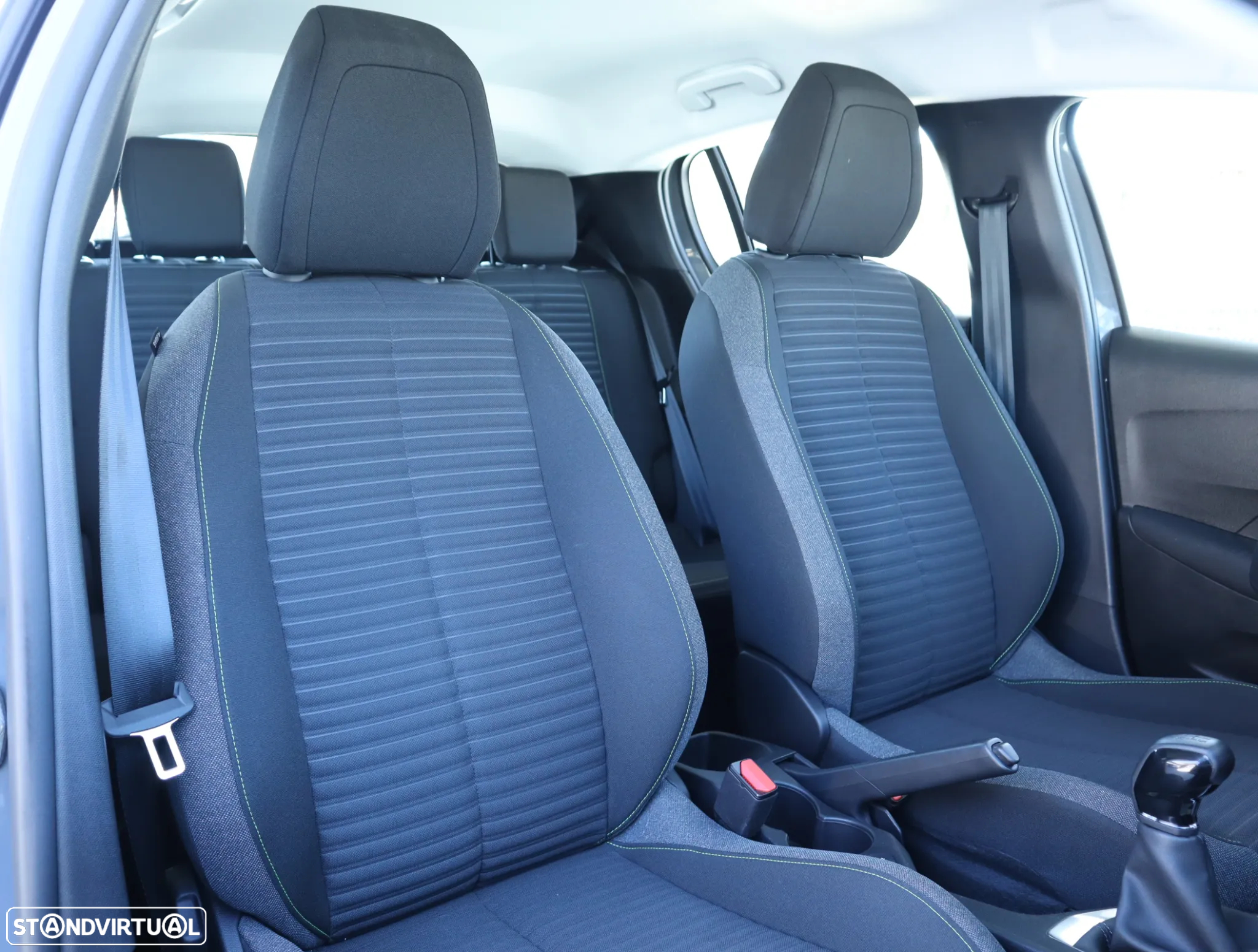 Peugeot 208 1.2 PureTech Active Pack - 4