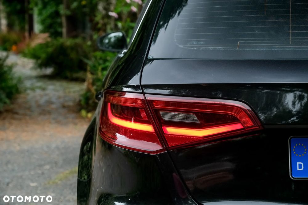 Audi A3 Sportback 2.0 TDI (clean diesel) quattro S line Sportpaket - 16