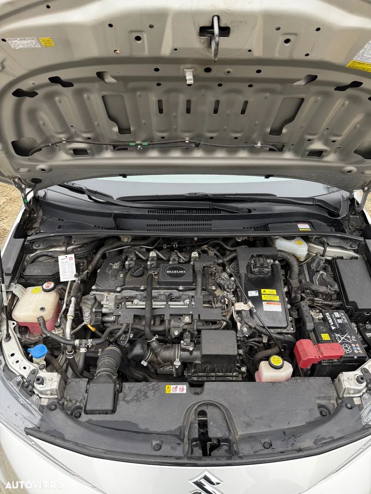 Suzuki Swace 1.8 E-CVT HEV Spirit - 32