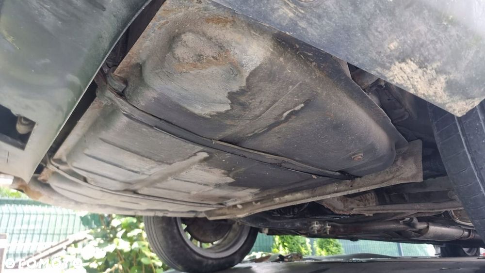 ZBIORNIK PALIWA BAK METALOWY BMW E32 3.5B - 1