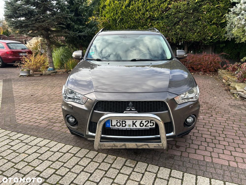 Mitsubishi Outlander 2.2 DI-D 4WD Instyle - 10