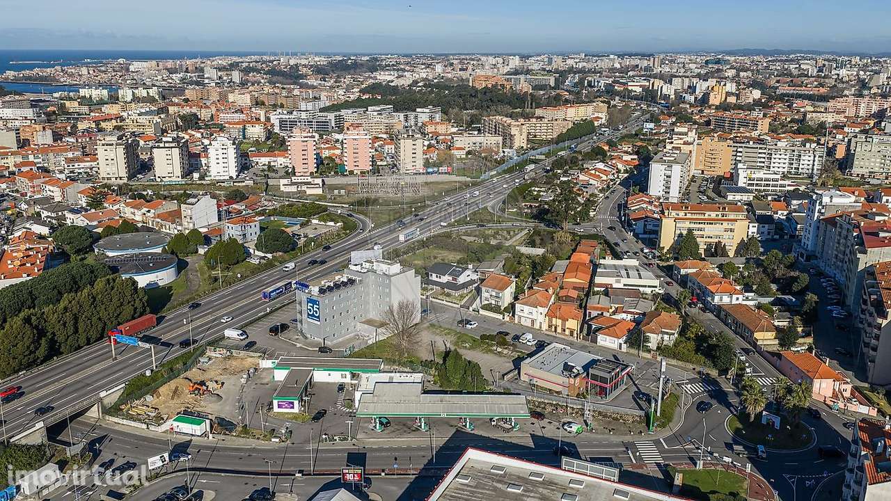 Moradia T4 para venda - Grande imagem: 2/47